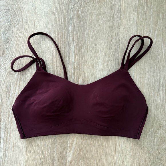 lululemon Like a Cloud Bra Merlot Size 4 Perfect Condition Worn Once - Picture 1 of 3